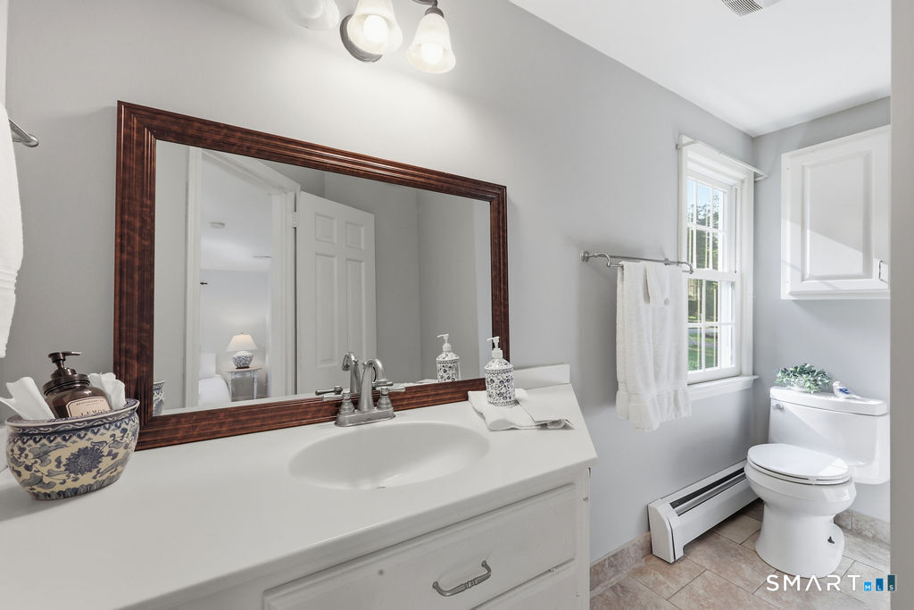 8 Penwood Road Bloomfield CT 06002