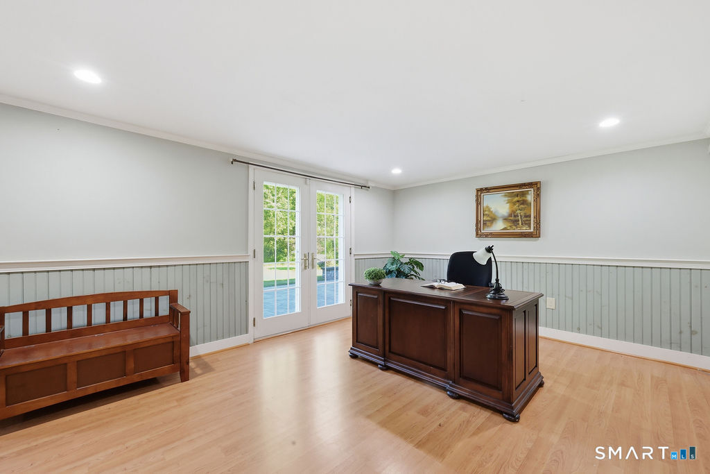 8 Penwood Road Bloomfield CT 06002