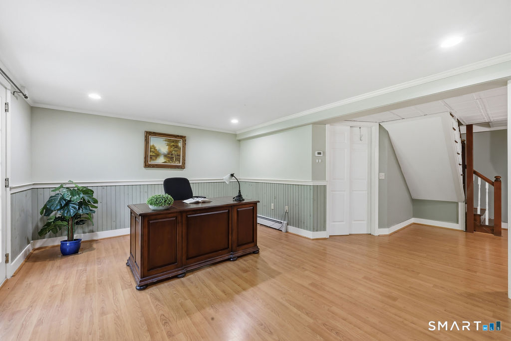 8 Penwood Road Bloomfield CT 06002