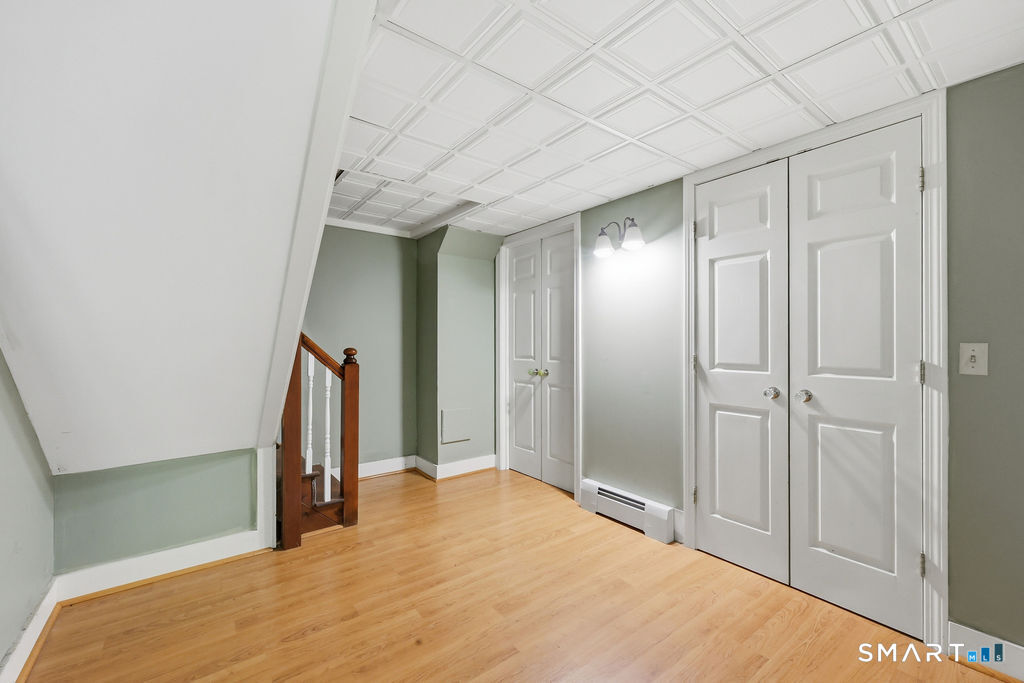 8 Penwood Road Bloomfield CT 06002