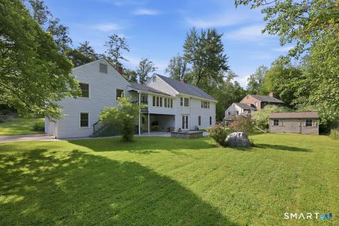 8 Penwood Road Bloomfield CT 06002