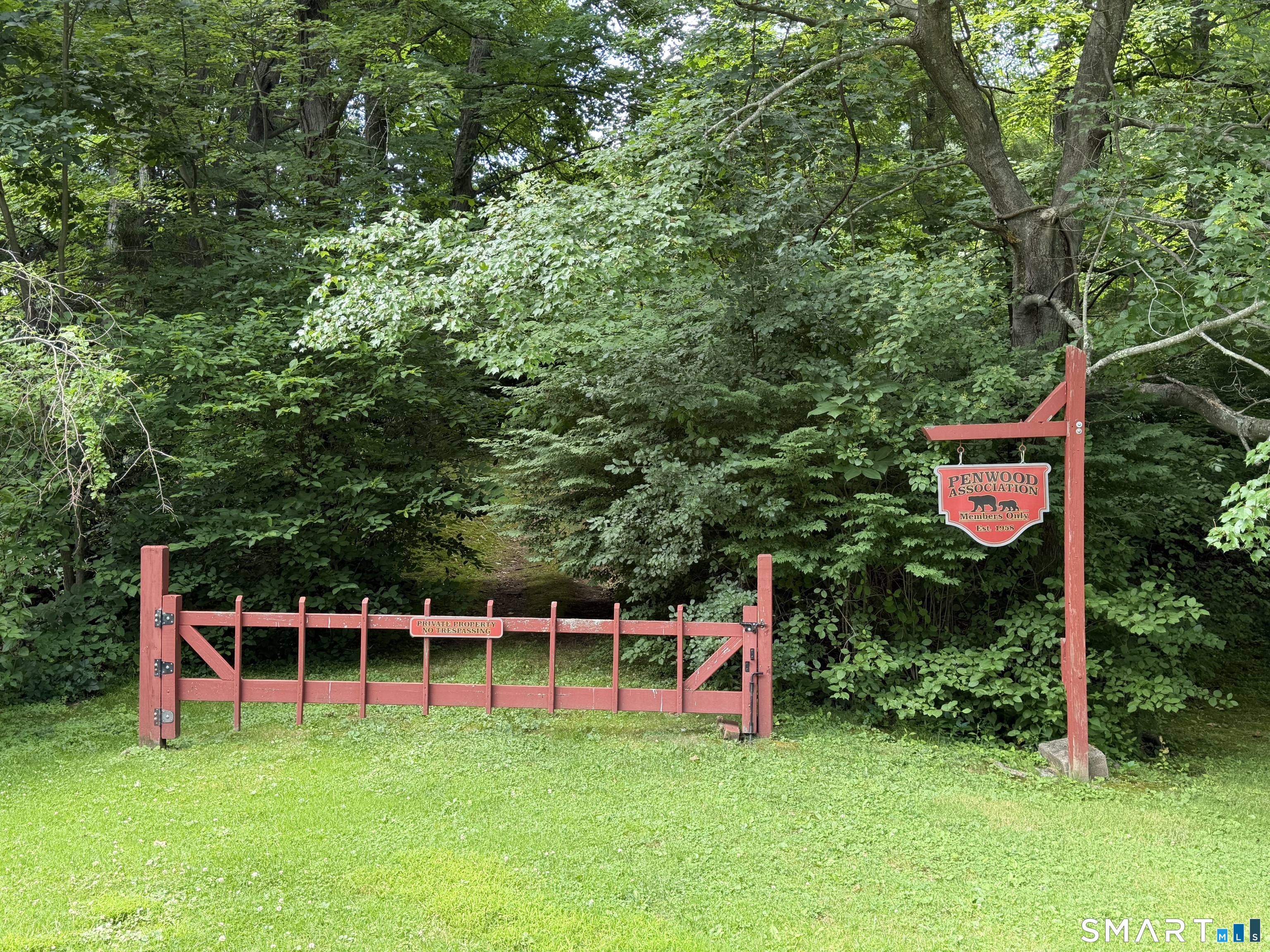 8 Penwood Road Bloomfield CT 06002