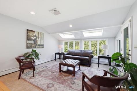 8 Penwood Road Bloomfield CT 06002
