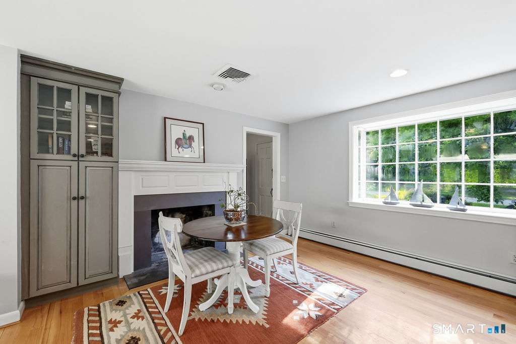8 Penwood Road Bloomfield CT 06002
