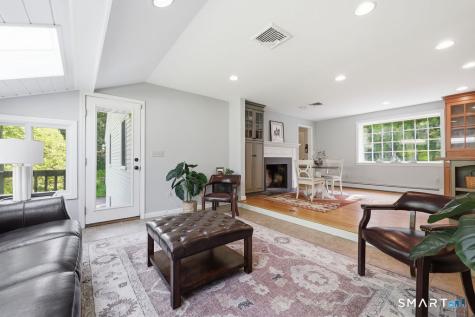 8 Penwood Road Bloomfield CT 06002
