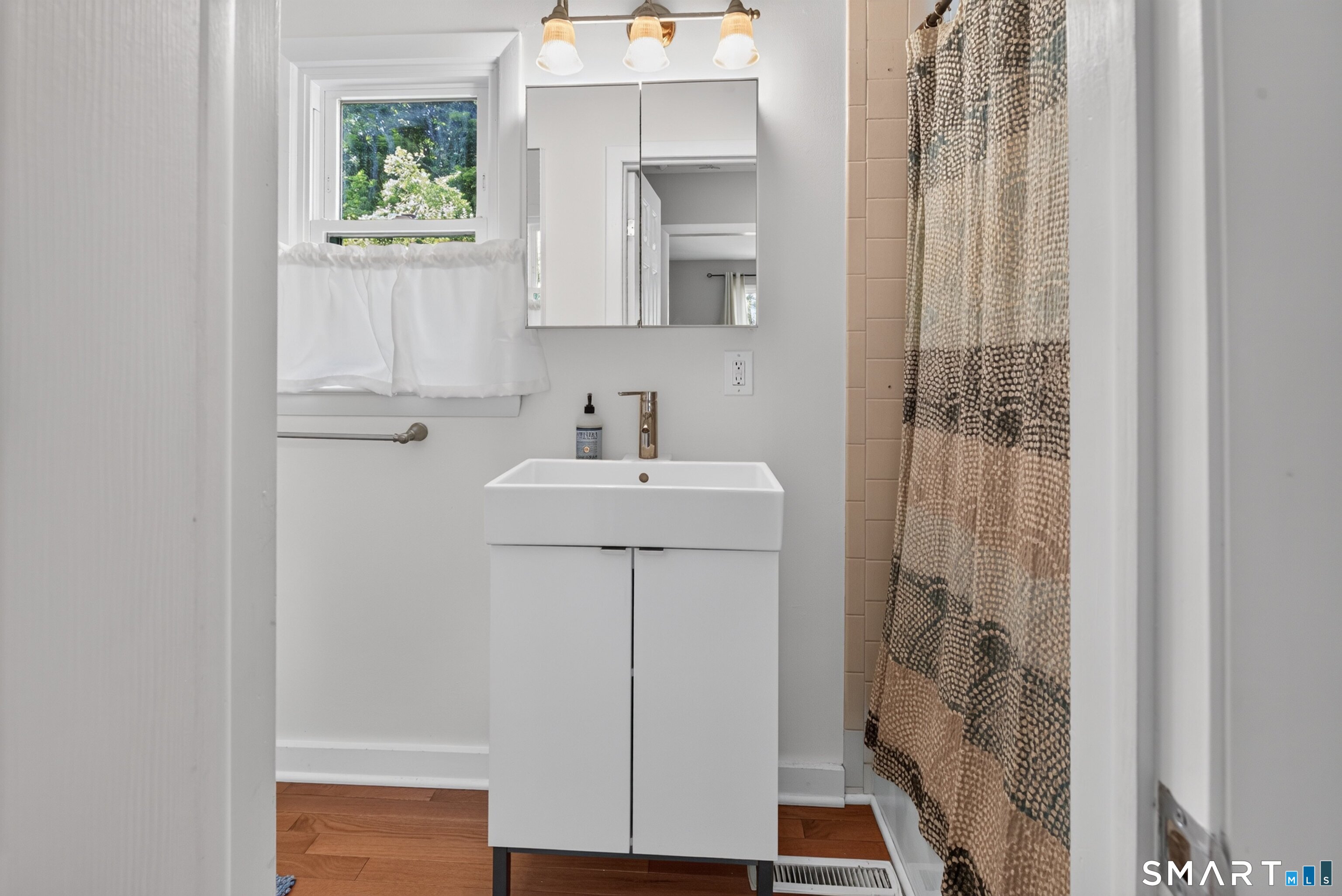 25 Berry Road East Haddam CT 06423