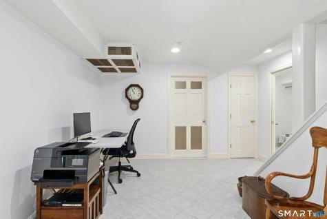 211 Old Norwalk Road New Canaan CT 06840