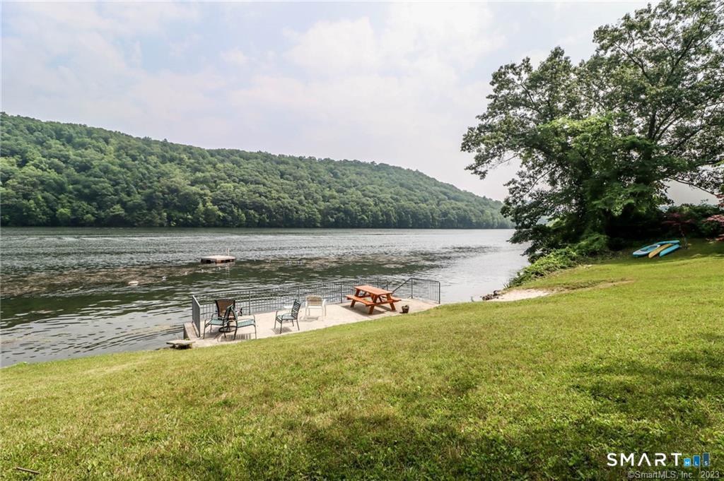 7 Lillinonah Drive Brookfield CT 06804