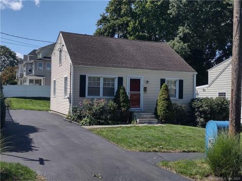 7 Melville Avenue Fairfield CT 06825