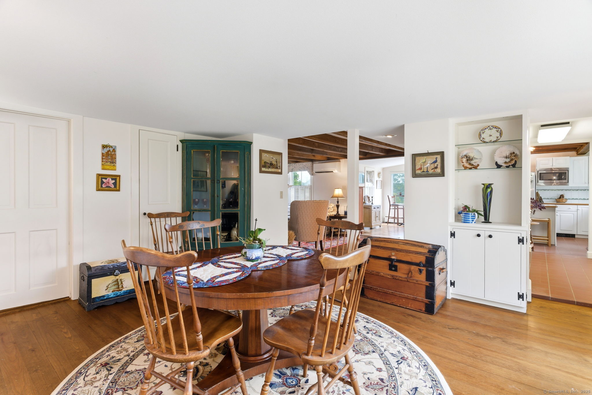 18 Little Point Street Essex CT 06426