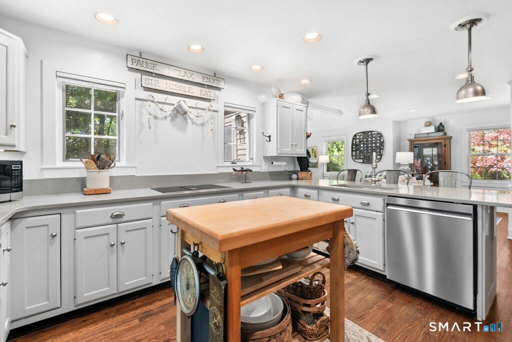 8 Seagate Road Darien CT 06820