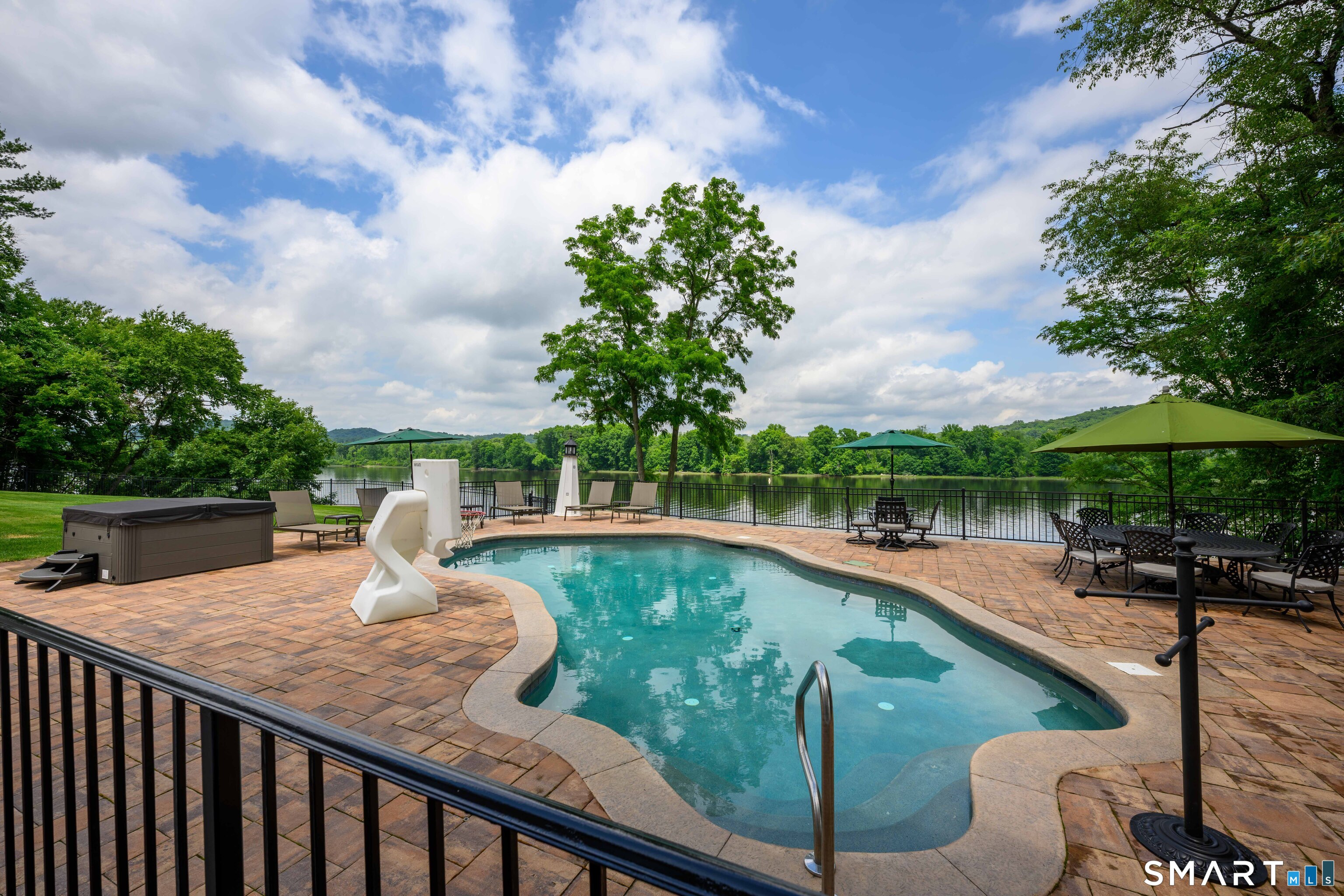 5-7 Haddam Dock Road Haddam CT 06438