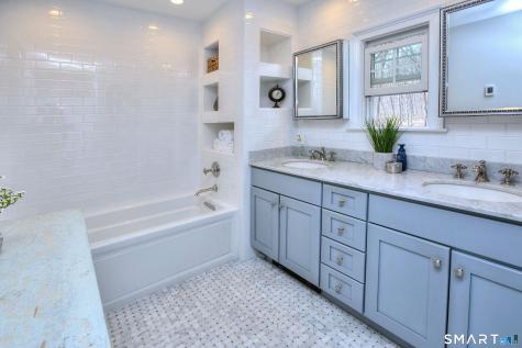 3725 Redding Road Fairfield CT 06824