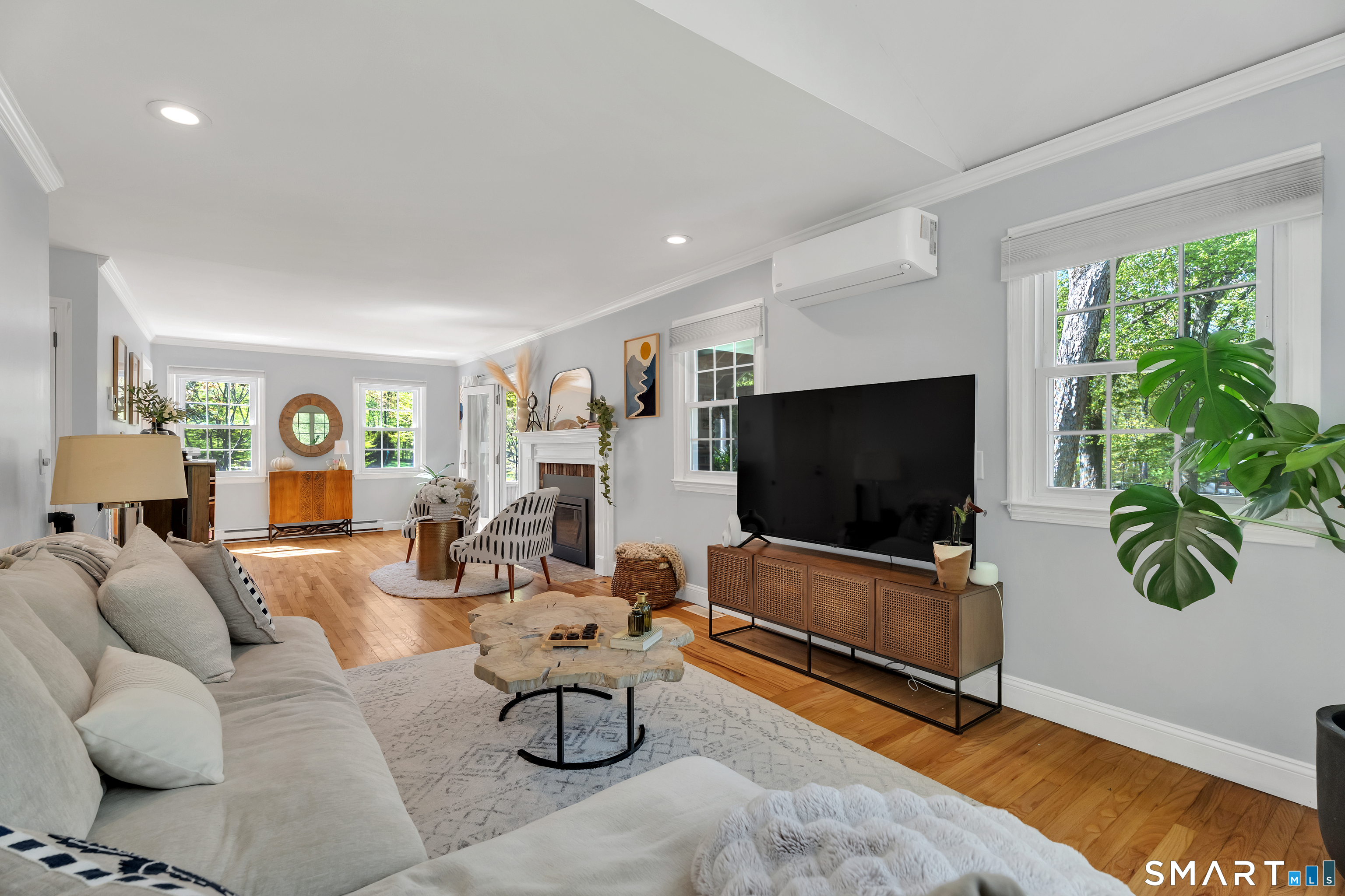 7 Winchester Road East Lyme CT 06333