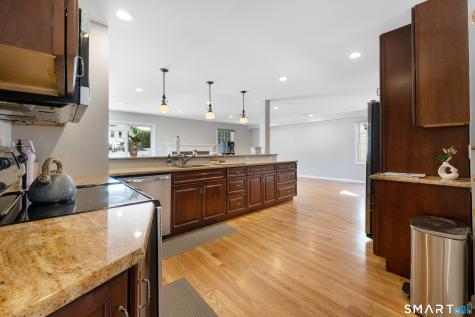 672 West Main Street West Haven CT 06516