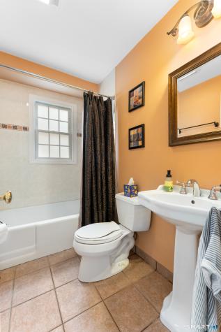 672 West Main Street West Haven CT 06516