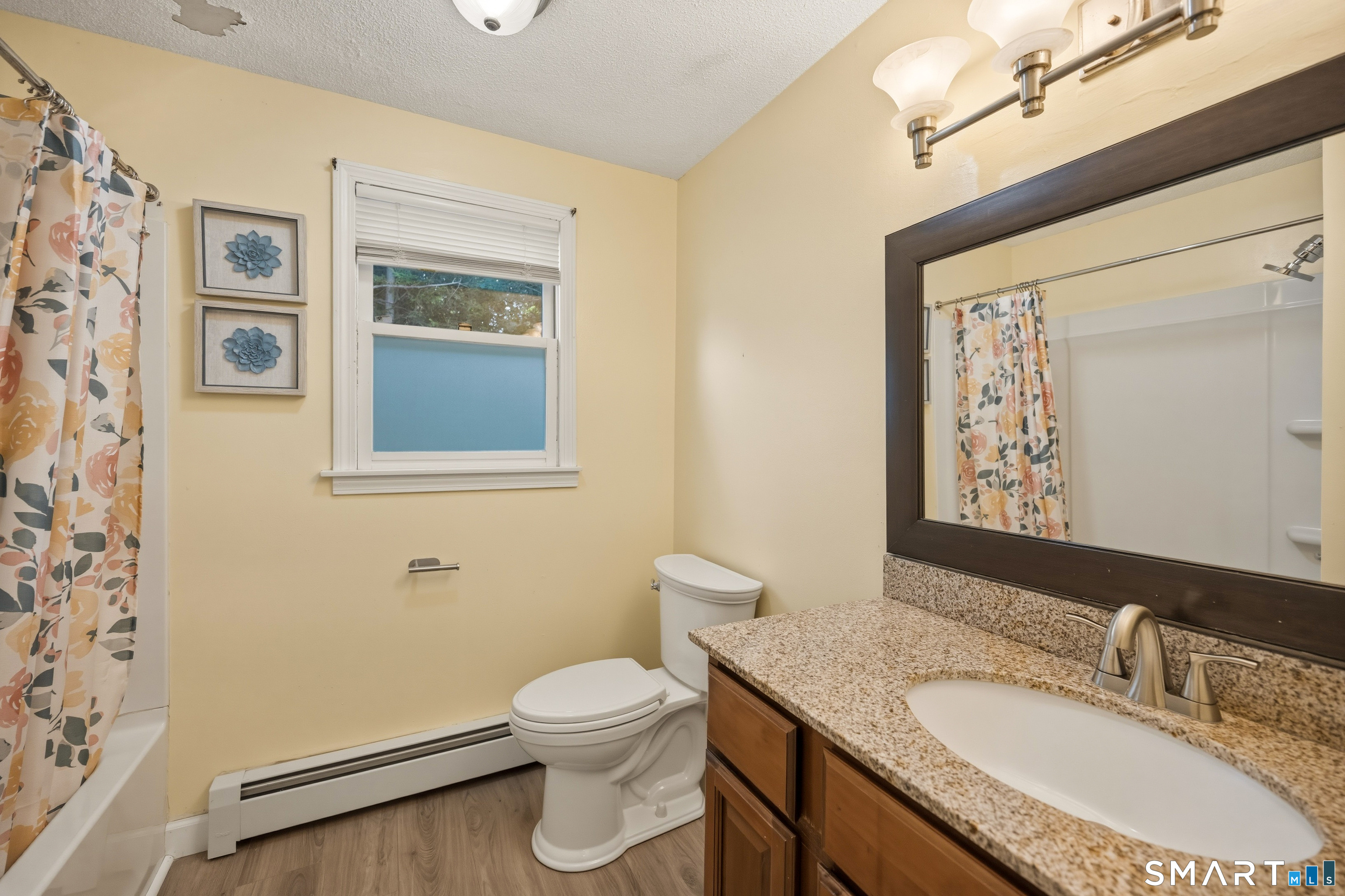 15 Deer Run Lane North Haven CT 06473