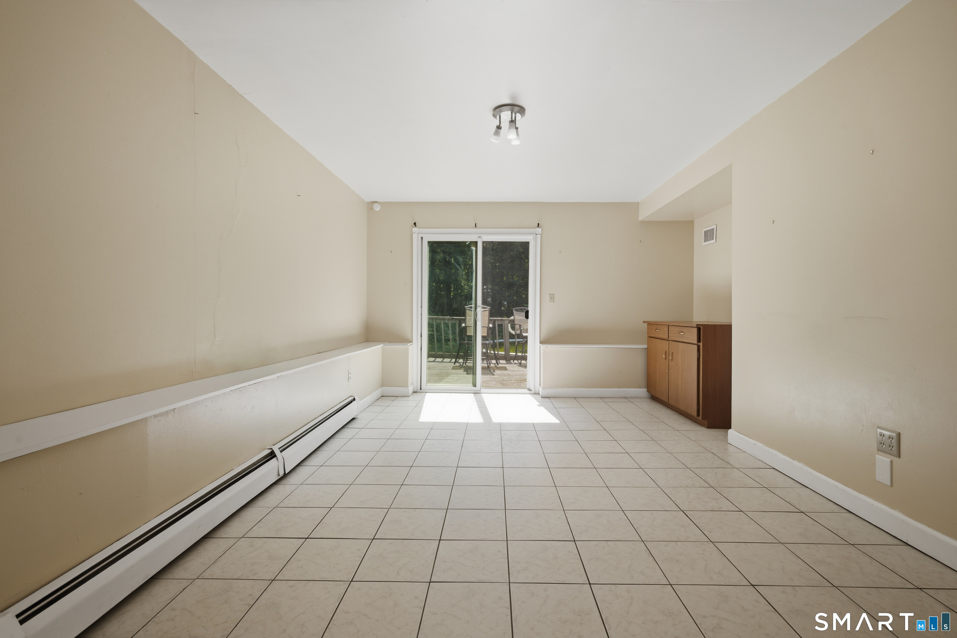 15 Deer Run Lane North Haven CT 06473