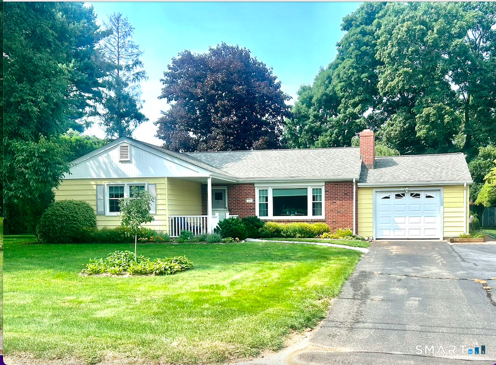11 Castle View Drive Chester CT 06412