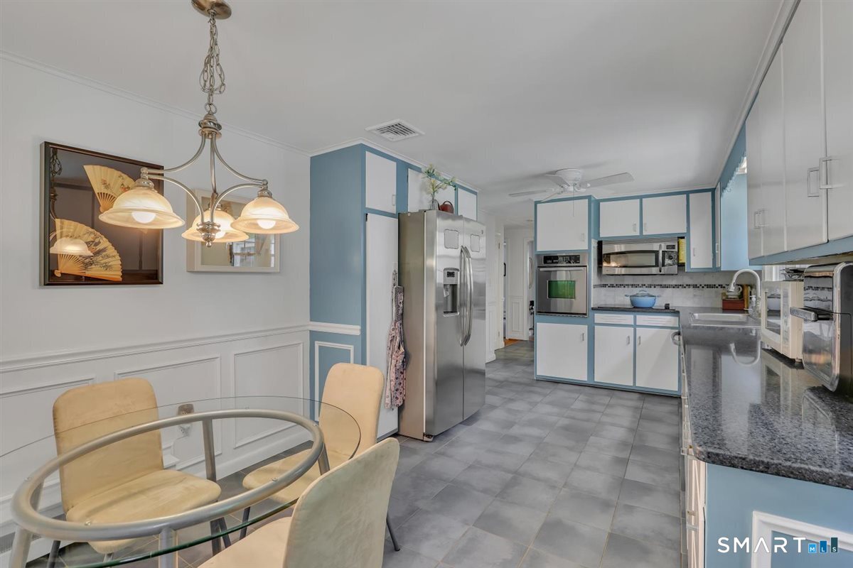 11 Castle View Drive Chester CT 06412