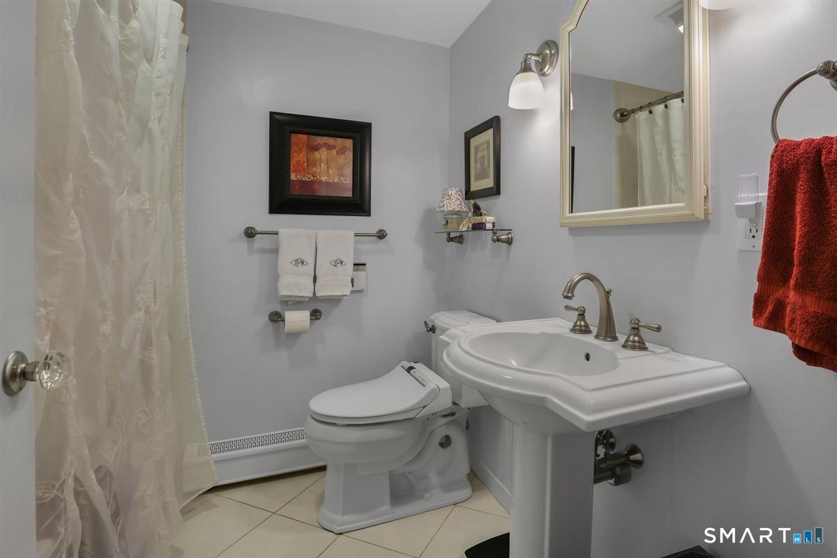 11 Castle View Drive Chester CT 06412