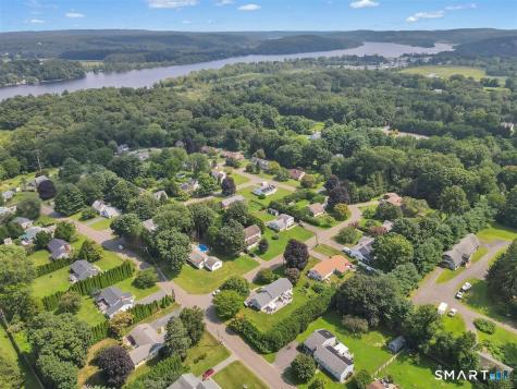 11 Castle View Drive Chester CT 06412