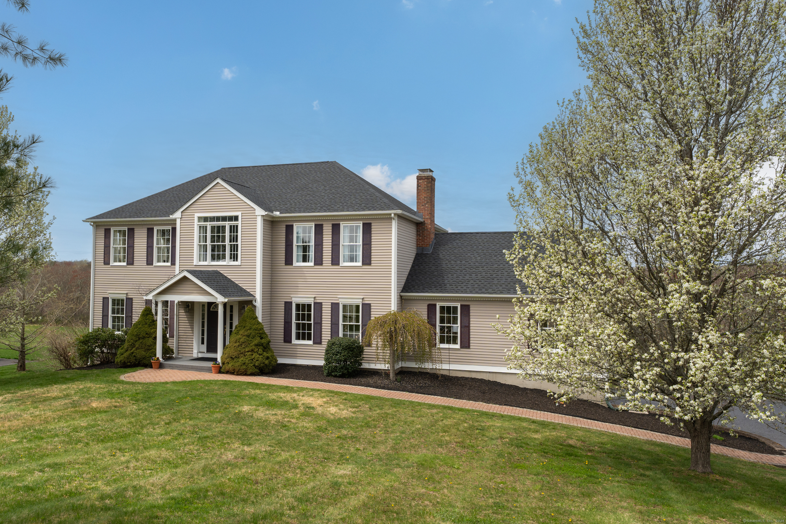 18 Overlook Lane Guilford CT 06437