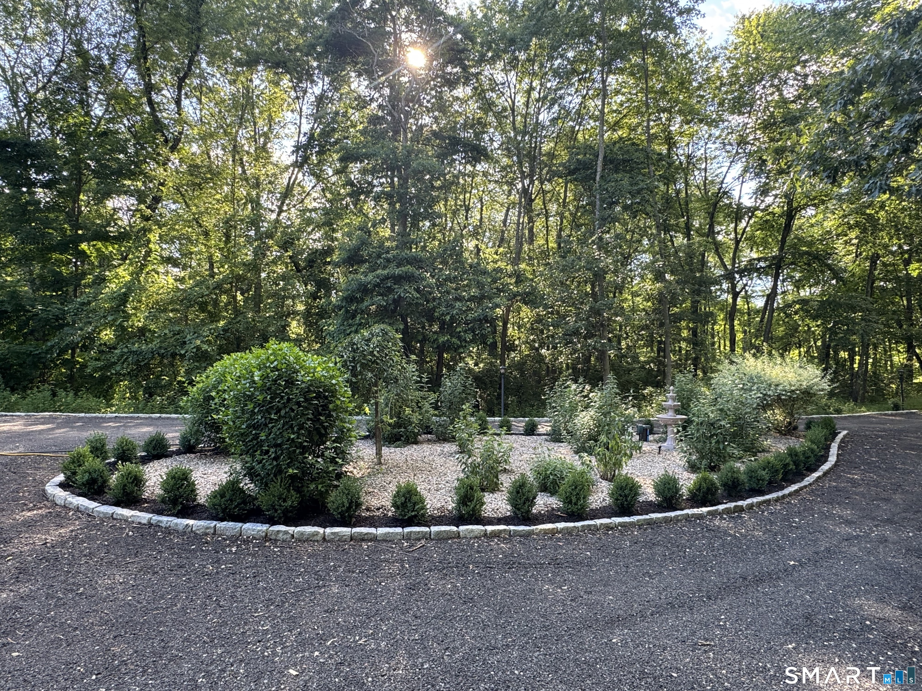 1953 Hartford Turnpike North Haven CT 06473