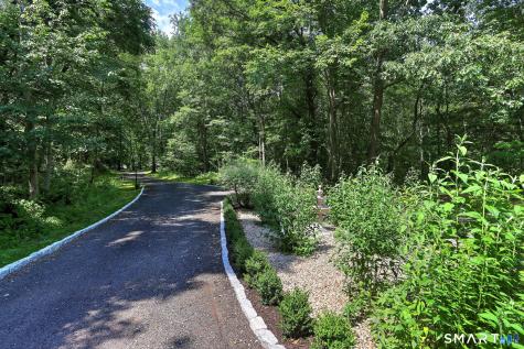 1953 Hartford Turnpike North Haven CT 06473