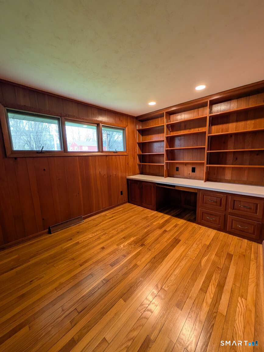 7 North Ledge Rock Road East Lyme CT 06357