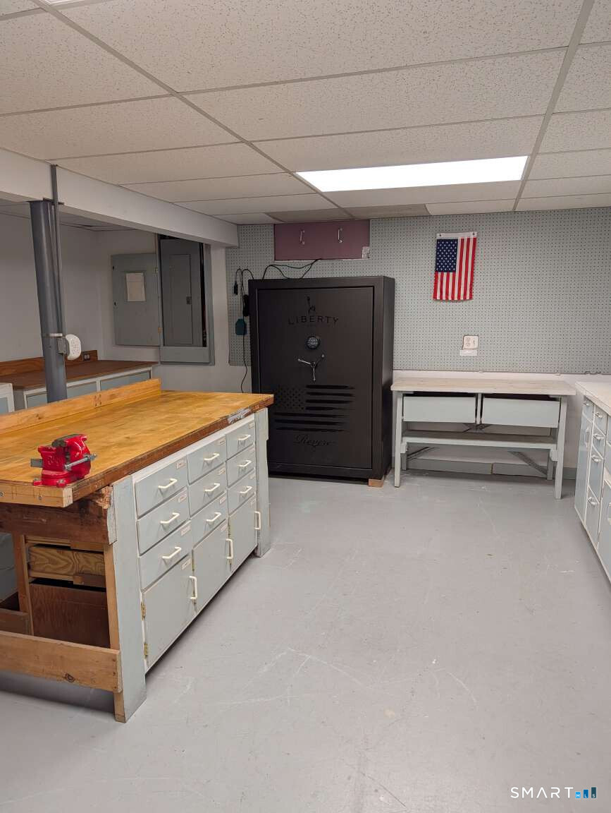7 North Ledge Rock Road East Lyme CT 06357