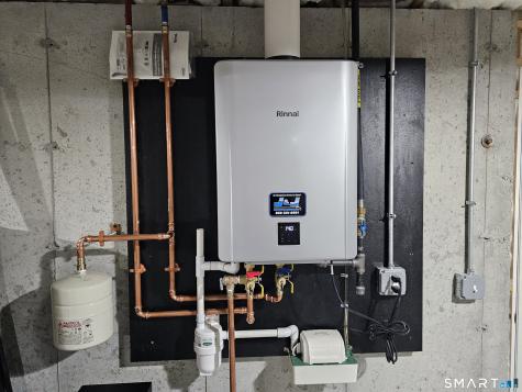 23 Ivy Hill Road Waterford CT 06385