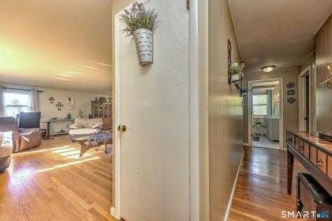 72 Whitewood Road Waterbury CT 06708