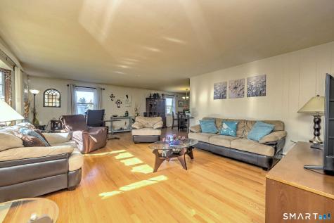 72 Whitewood Road Waterbury CT 06708