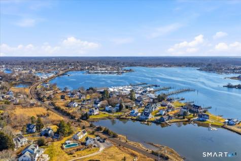 18 Maxson Street Groton CT 06355