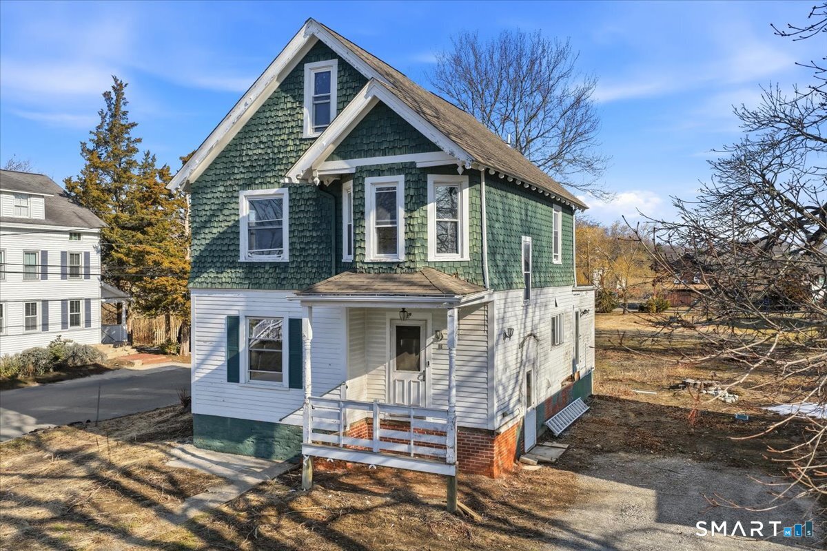 18 Maxson Street Groton CT 06355