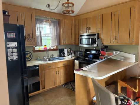 81 Huber Avenue Meriden CT 06450