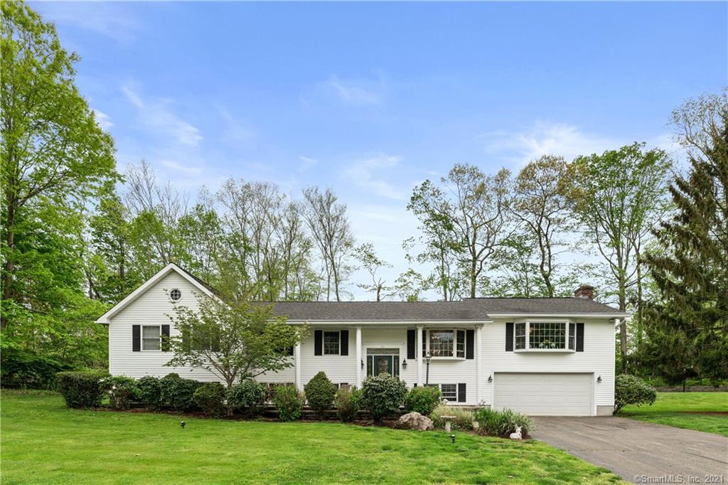 20 Ramblewood Drive Branford CT 06405