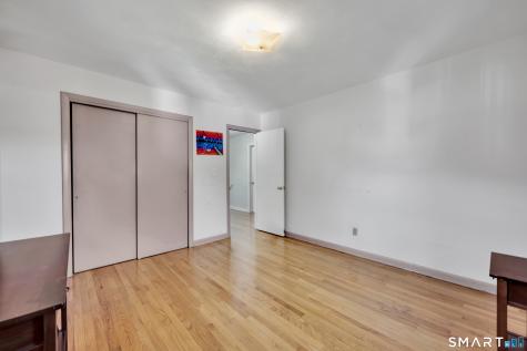 106 Debbie Lane Naugatuck CT 06770
