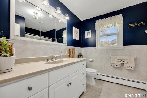106 Debbie Lane Naugatuck CT 06770