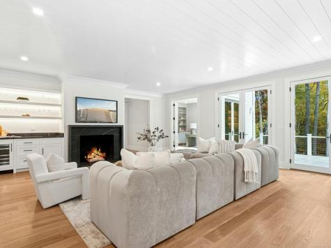 10 Stony Brook Road Darien CT 06820