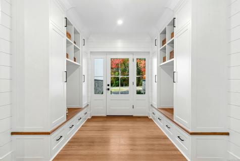 10 Stony Brook Road Darien CT 06820