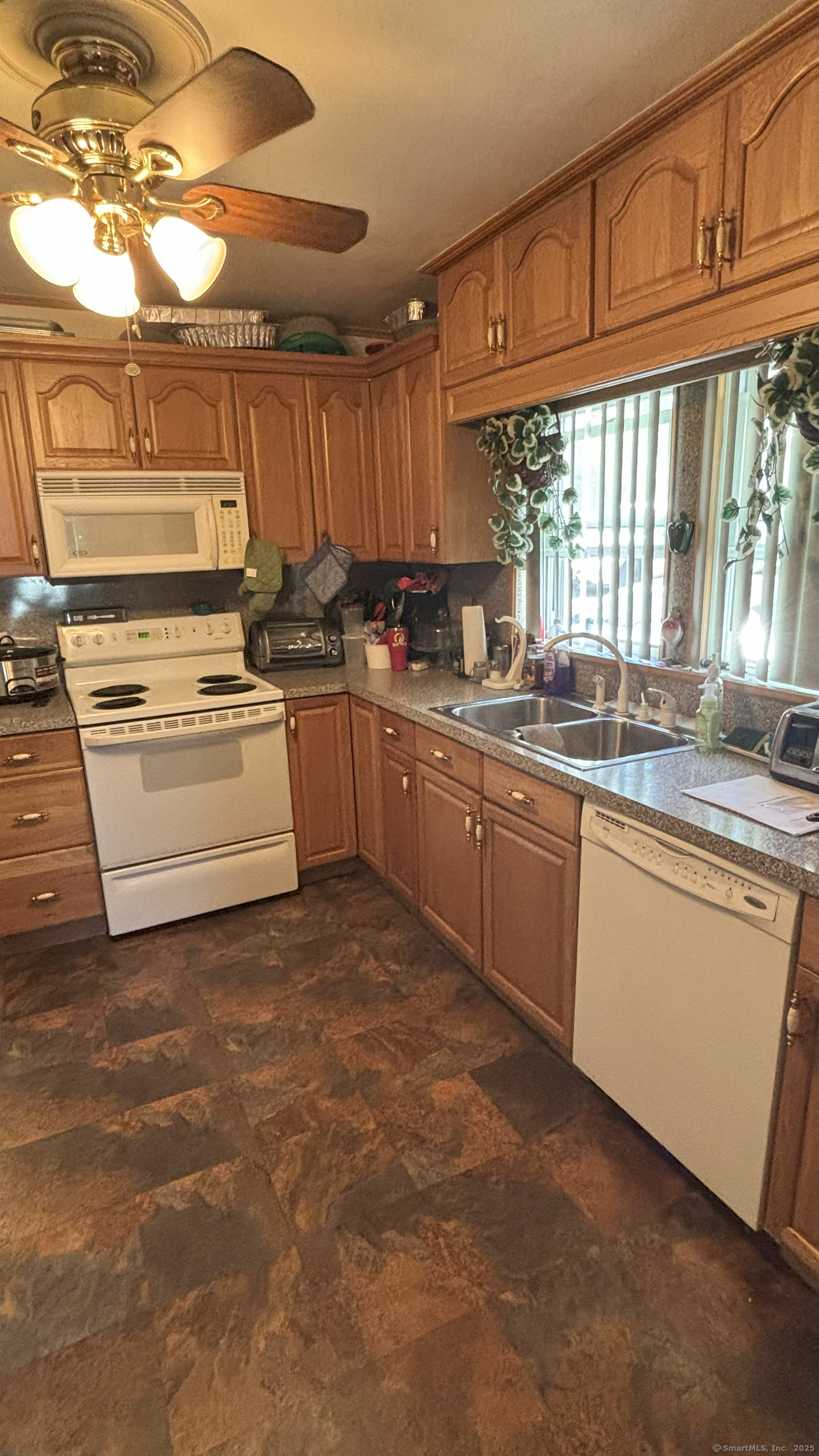 215 Summerfield Avenue Bridgeport CT 06610