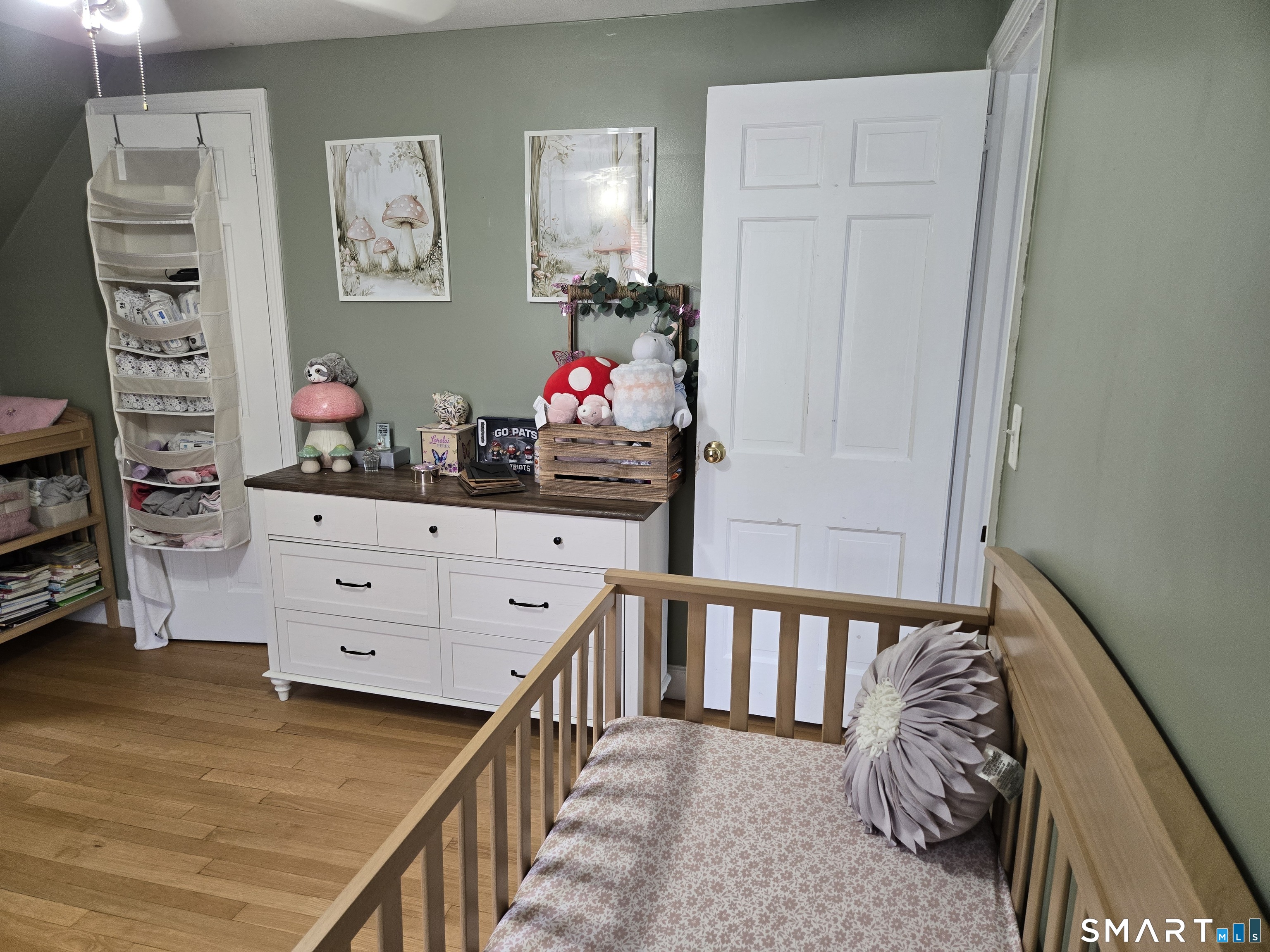 118 Saint Charles Street West Hartford CT 06119