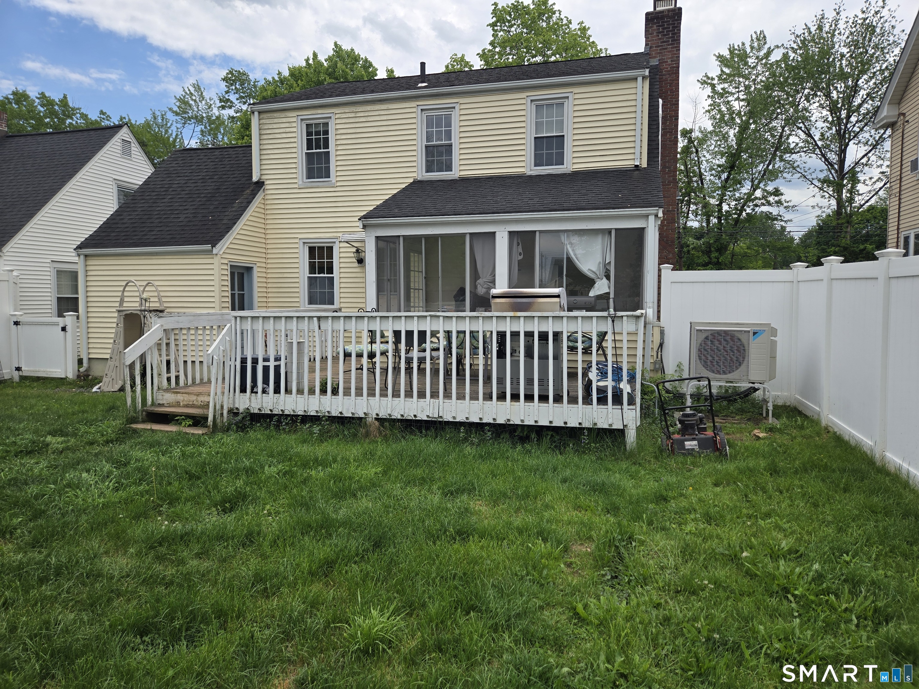 118 Saint Charles Street West Hartford CT 06119