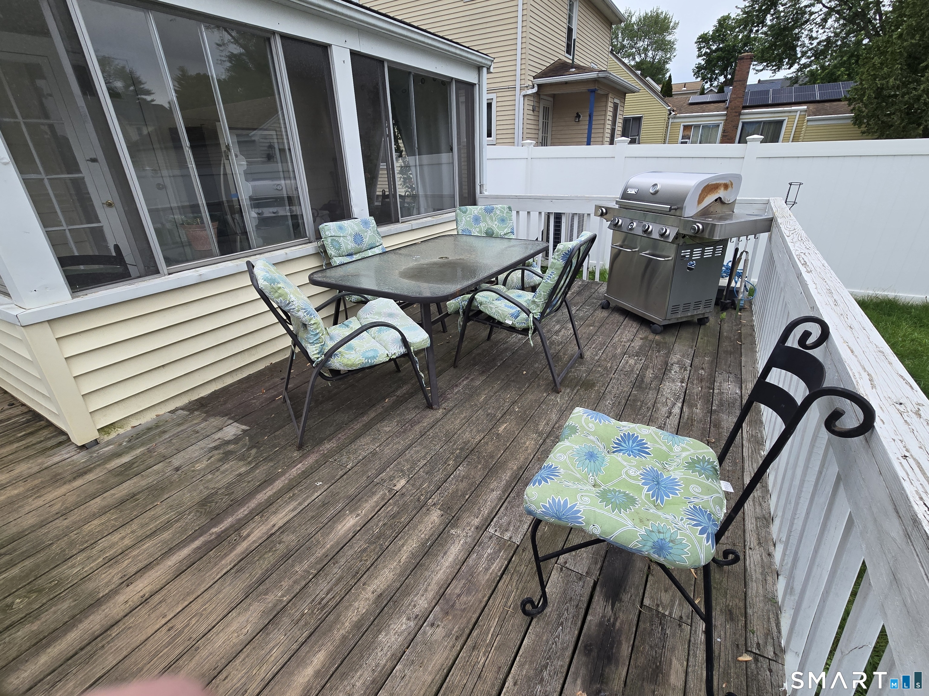 118 Saint Charles Street West Hartford CT 06119