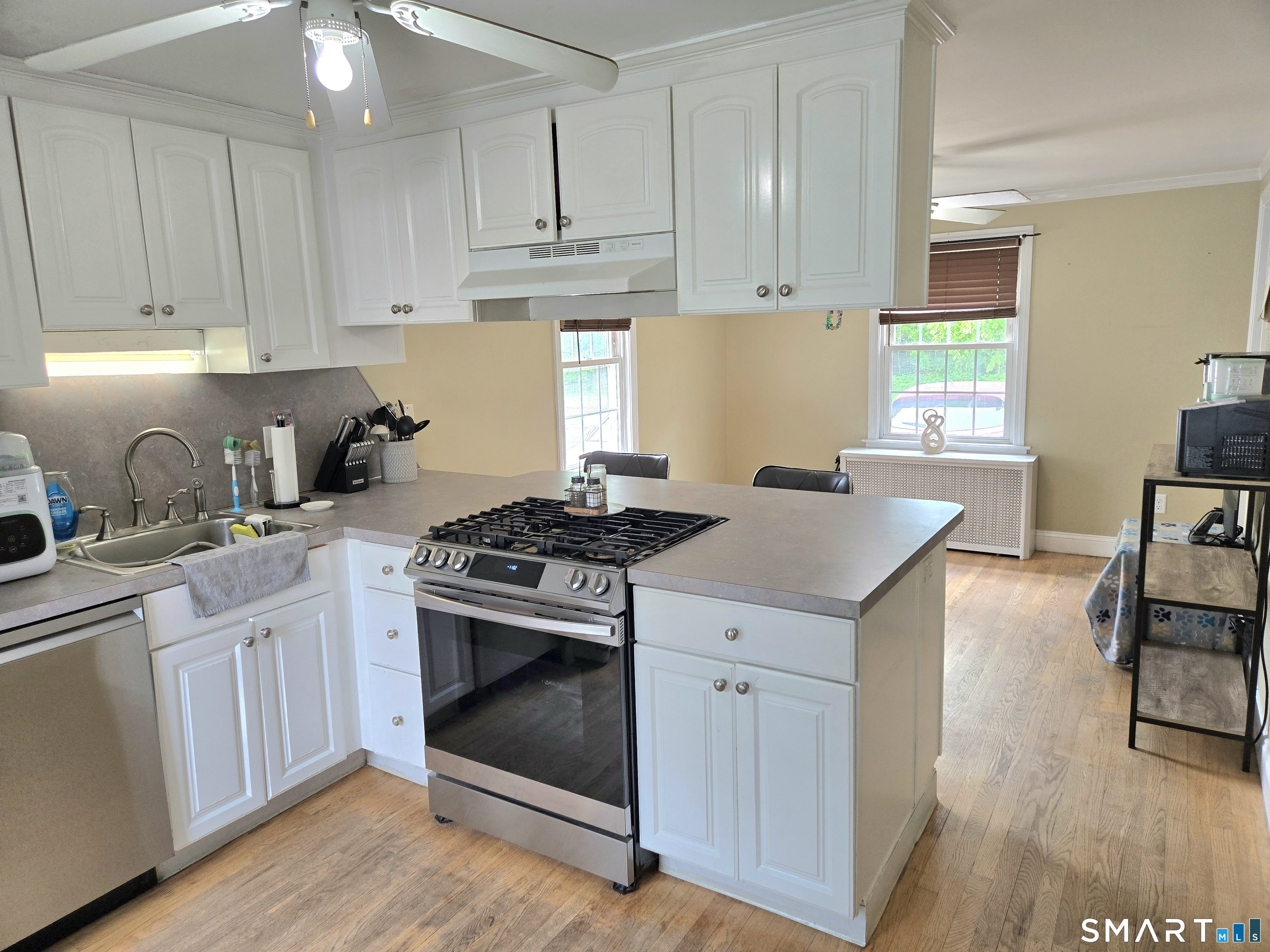 118 Saint Charles Street West Hartford CT 06119