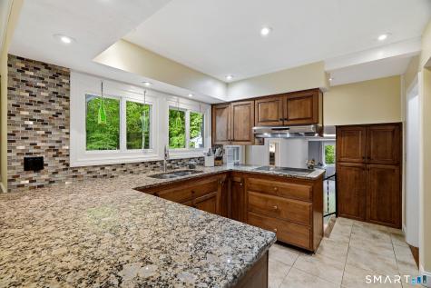 24 Jericho Drive Old Lyme CT 06371