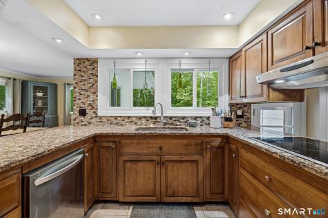 24 Jericho Drive Old Lyme CT 06371