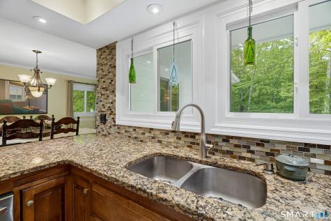 24 Jericho Drive Old Lyme CT 06371
